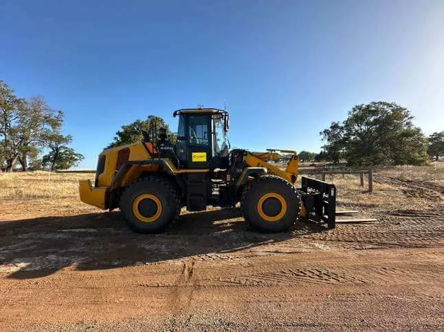 Loader supporting civil construction works